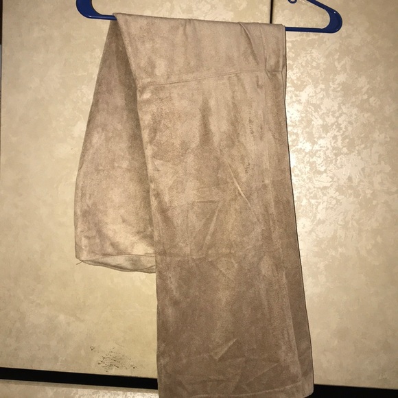 Lucy Perida Tan polyester pants size 6 - Picture 3 of 4